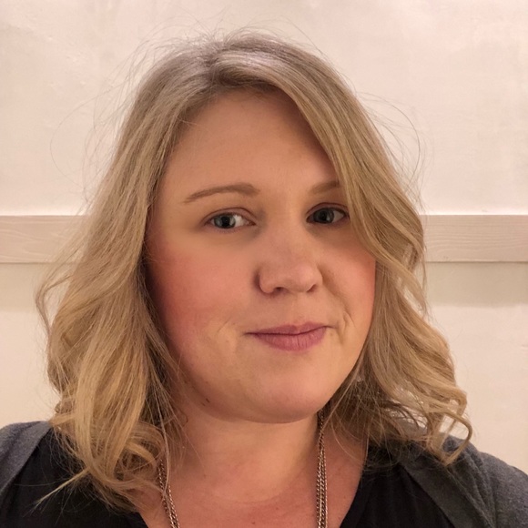 Meet your Posher, Alysha - Picture 1 of 1